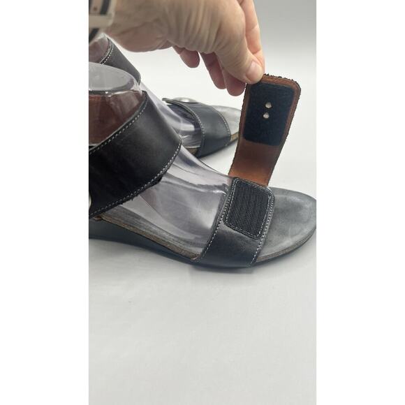 Taos Carousel Ajustable Strappy Wedge Sandals Black Leather Size 40/ 9-9.5 US - Picture 6 of 13
